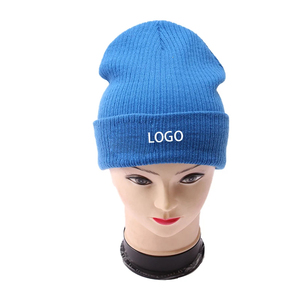Gorro de Punto Personalizado de Invierno con Estampado Digital y Logotipo Personalizado al por Mayor, Gorros de Punto para Hombre y Mujer - Product Image 3
