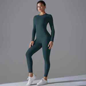 Ensemble de débardeurs et leggings Gymwear personnalisés pour femmes ensemble deux pièces de fitness vêtements de sport OEM vêtements d'entraînement respirants - Product Image 3