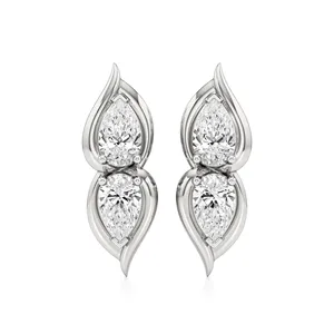 Pendientes de Diamantes Ivara con Cuatro Pernos - Product Image 1