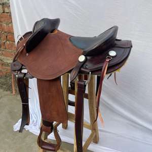 ชุดอานม้าหนังแท้สไตล์ตะวันตกพร้อมงานศิลปะ ทำจากไม้คุณภาพพรีเมียม |   ชุดอุปกรณ์ขี่ม้าทำมือจากเหล็กกล้าไร้สนิม พร้อมชุดตะขอเกี่ยวฟรี - Product Image 5