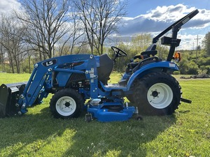 Mini Tractor LS para Tareas Agrícolas, Precio al por Mayor, con Rendimiento Confiable, Gran Tracción y Control del Operador - Product Image 3