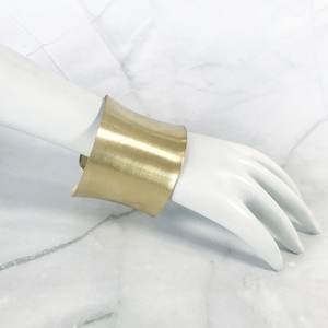 Brazalete hecho a mano 18K chapado en oro latón Metal impermeable joyería alto acabado brazalete de mano Metal latón brazalete - Product Image 3