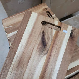 Elegantes bloques de cortar de madera para uso en la cocina 35x25x1,3 cm Durable Fácil de limpiar No tóxico Apto para lavavajillas Hecho en Vietnam - Product Image 1