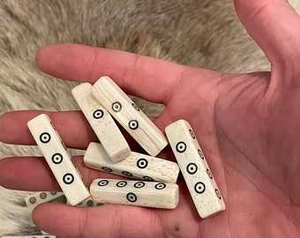 Dados Cúbicos de Hueso de Búfalo y Buey Hechos a Mano de Alta Calidad, Dados de Juego de Hueso de Búfalo con Diseño y Tamaño Personalizados - Product Image 2