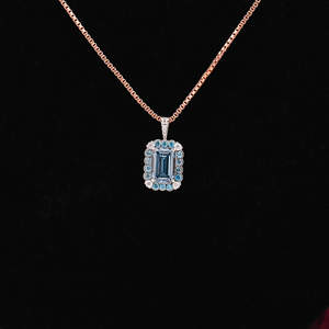 Collar con Colgante Minimalista de Oro Sólido de 14 Quilates Personalizado, Diamante en Forma de Esmeralda Azul Cultivado en Laboratorio, Chapado en Oro para Todas las Ocasiones para Mujer - Product Image 1