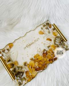 Plateau design en résine avec poignée en métal pour décoration de table de salon, de cuisine et de salle à manger. - Product Image 3