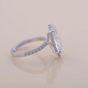 Bague de fiançailles en diamant de laboratoire taille marquise de 5,01 carats en or blanc, rose et jaune 18 carats |   Bague de mariée Halo Pave Band discrète - Product Image 6