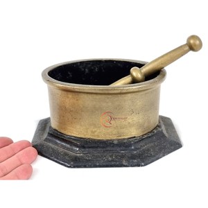 Mortero pequeño de latón compacto y resistente, ideal para la molienda diaria de especias y la preparación de hierbas medicinales, precios al por mayor - Product Image 2
