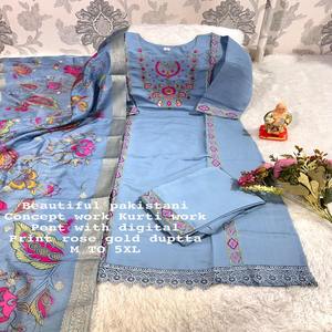 Diseñador Fancy Trendy Ocasional Wear diseñador Fancy Trendy Pure Muslin con bordado a mano Kurti Pant y Dupatta - Product Image 1