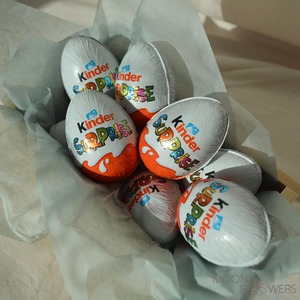 ช็อกโกแลตไข่ Kinder Surprise ช็อกโกแลตนมพร้อมของเล่นข้างใน ของขวัญแสนสนุกสำหรับเด็ก ขนมหวาน ขายส่ง OEM ส่งออกจำนวนมาก - Product Image 6