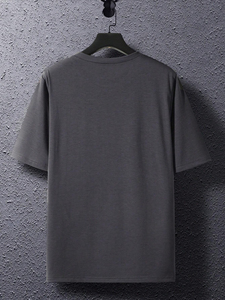 T-shirt à manches courtes pour homme en coton doux 100% respirant, imprimé sur mesure, impression numérique pour les occasions de fitness, 220g teint au Pakistan - Product Image 2