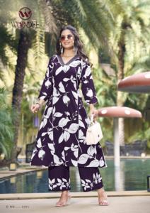 Rayón Kurti de alta calidad con pantalón para oficina y ropa informal disponible a precios asequibles de la India - Product Image 3