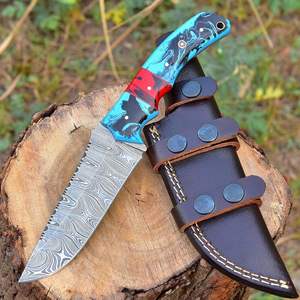Couteau de chasse et de camping en acier damas fait à la main de haute qualité avec gaine en cuir de conception à lame fixe prise en charge par OEM Full Tang - Product Image 1