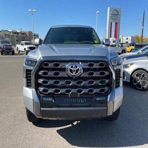 Toyota Tundra 4WD 2023 d'occasion en excellent état - Product Image 1