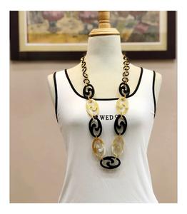 Collier de luxe en corne de buffle fait à la main, bijoux naturels et durables pour femmes, haute qualité - Product Image 1