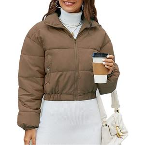 2025 haute qualité usine fabrication 100% imperméable femmes culture bouffant manteau léger vers le bas rembourré culture femmes bulle veste - Product Image 3