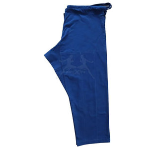 Uniforme de judo abordable pour la pratique avec tissu durable et Gi de judo pré-rétréci au toucher doux avec tissu en coton confortable - Product Image 5