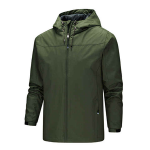 Chaqueta Softshell impermeable ligera para hombre, chaqueta Softshell reflectante con logotipo personalizado, ropa de trabajo de seguridad - Product Image 1