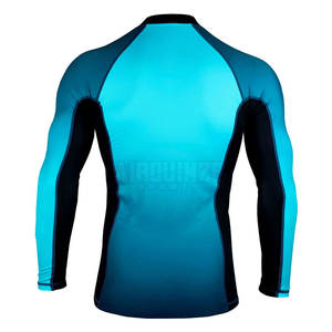 Nouvelle arrivée Rash Guard personnalisé marque privée Rash Guard dans le meilleur matériau Rash Guard à faible quantité minimale de commande - Product Image 3