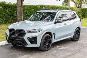 BMW X5 M Competition 2024, 617 ch, V8 turbo, transmission intégrale, SUV/crossover automatique - Product Image 2