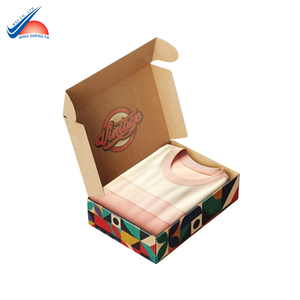 Caja de correo personalizada reciclable | Embalaje corrugado de marca para ropa, regalos y accesorios - Product Image 4