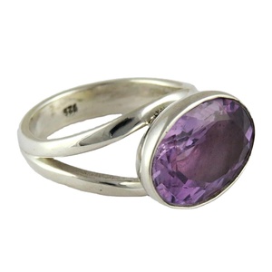 Anillo de Plata de Ley 925 con gema amatista, joyería única - Product Image 1
