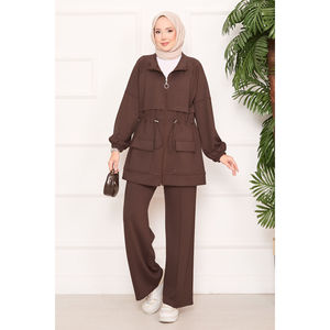 Ensemble hijab deux pièces marron café, style décontracté avec taille ajustable et détail poche - Product Image 4