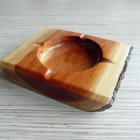 Nouvel arrivage UNIQUE DESGINES ASHTARY Cendrier en résine époxy et bois au design moderne Joint Logo de couleur personnalisé Portable intérieur et extérieur