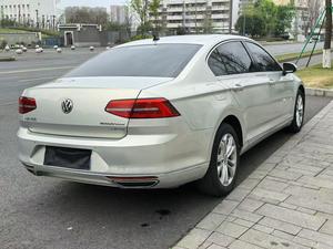 Oferta Especial para Volkswagen Magotan 380TSI Versión de Lujo 2.0T Año 2019, Auto Usado con Poco Kilometraje, Pintura Original, con Informe de Prueba - Product Image 3