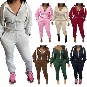 Survêtement deux pièces en coton respirant pour femmes coupe confortable pour le sport Jogging Yoga tenue décontractée quotidienne conception d'impression solide - Product Image 1