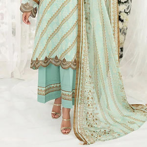 Traje de invierno de lino indio y paquistaní de lujo tradicional exclusivo para mujer, vestido de lino hecho en Pakistán para mujer - Product Image 3