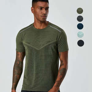 Outfitize International fournit des t-shirts BTG avec une production fiable et une livraison rapide. - Product Image 4