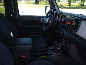 <span class=keywords><strong>Jeep</strong></span> <span class=keywords><strong>Wrangler</strong></span> Sport S Cabriolet 2024 Neuf/<span class=keywords><strong>Occasion</strong></span> 2 Portes 4x4 Automatique Turbo 1-25000 Miles Sièges en Cuir Toit Ouvrant Conduite à Gauche - Product Image 5