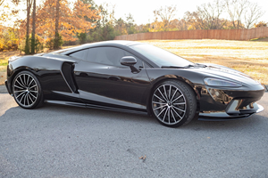 ใช้เครื่องยนต์ GT Twin-Turbo V8 - Product Image 4