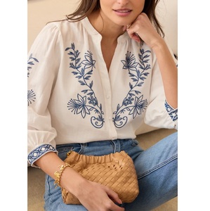 Fabrication indienne élégant Sasha Blouse 100% coton léger respirant Flowy Design bureau/décontracté/tenue de soirée meilleur prix - Product Image 1