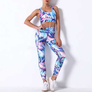 Conjunto de ropa deportiva transpirable elástica de alta calidad para mujer, pantalón de Yoga sin costuras de talla grande con patrón sólido para Fitness y Yoga - Product Image 1