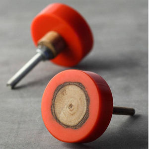 Bouton de porte en bois et résine, fait à la main, 100% boutons, customisation de porte d'intérieur, couleur bois naturel moderne et blanc - Product Image 3