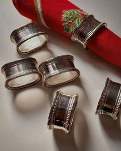 Beautifully polished <b>silver</b> metal <b>napkin</b> ring for holiday party decoration elegant dinners weddings or special family occasions - Product Image 2