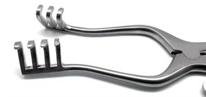 Retractor Quirúrgico Manual de Acero Inoxidable, Autoestático, Romo, 3x4, Reutilizable para Retracción Controlada de Tejidos - Product Image 6