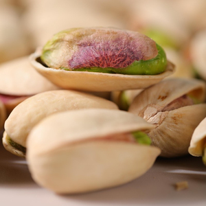 Frutos de pistacho de alta calidad, nueces de pistacho sin cáscara a la venta, nueces de pistacho con cáscara, nueces de pistacho crudas de alta calidad - Product Image 1