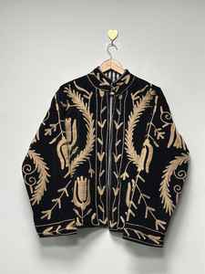 Veste courte en velours brodée Suzani, veste courte de festival, veste unisexe pour femme, cadeau pour femme, boléro de mariée - Product Image 2