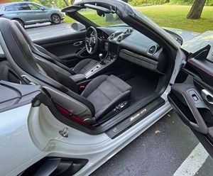 Certifié Propre et en Bon État, Porsche 718 Boxster GTS Turbo Automatique Cuir R20 Caméra Gauche Cabriolet 2023 - Product Image 2