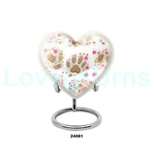 Urna de cremación con estampado de pata de corazón blanco de alta calidad para cenizas de mascotas urna de corazón grande decorativa con soporte y bolsa - Product Image 5
