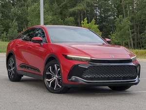 โตโยต้า คราวน์ ลิมิเต็ด AWD ปี 2023 ขาย / มีจำหน่าย รถมือสองสภาพดี ไมล์น้อย ไม่เคยเกิดอุบัติเหตุ ระบบไฮบริด - Product Image 2