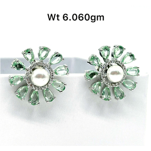 Joyería elegante Plata 925 Full Sparkling CZ Cubic Zircon Pave flor en forma de elegante perla grande Stud pendientes para mujer boda - Product Image 1