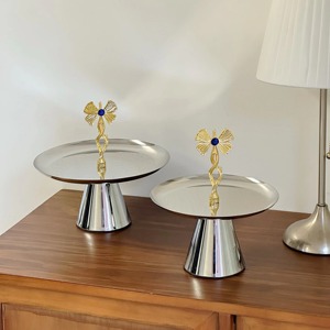 El plato de dos niveles de metal más demandado es una pieza atemporal que nunca pasa de moda, recién llegado, calidad fantástica. - Product Image 1