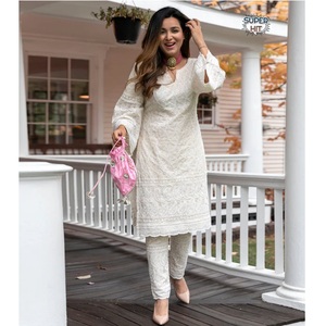 ดีไซน์อินเทรนด์และล่าสุดบนคอร์ติมีสไตล์พร้อมกางเกงออลโลเวอร์ล้านาวีพร้อมงานปักด้ายหนัก-2024 - Product Image 1