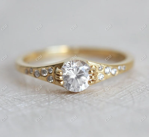 Bague de fiançailles vintage en moissanite taille émeraude, ensemble de mariage, bague de mariée en grappe, pour femme, certifiée GRA, sertie à griffes - Product Image 4