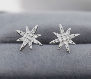 925ต่างหูสตั๊ดรูปดาวเบิร์สเงินสเตอร์ลิงประดับคริสตัล CZ วิบวับน่ารักเครื่องประดับท้องฟ้าสำหรับเป็นของขวัญสำหรับปาร์ตี้สำหรับเธอ - Product Image 4