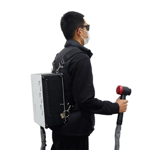 Máquina de limpieza láser de pulso de mochila fácil de instalar 100W 200W para metal, madera, óxido de aceite limpio, alta precisión, alta precisión - Product Image 1